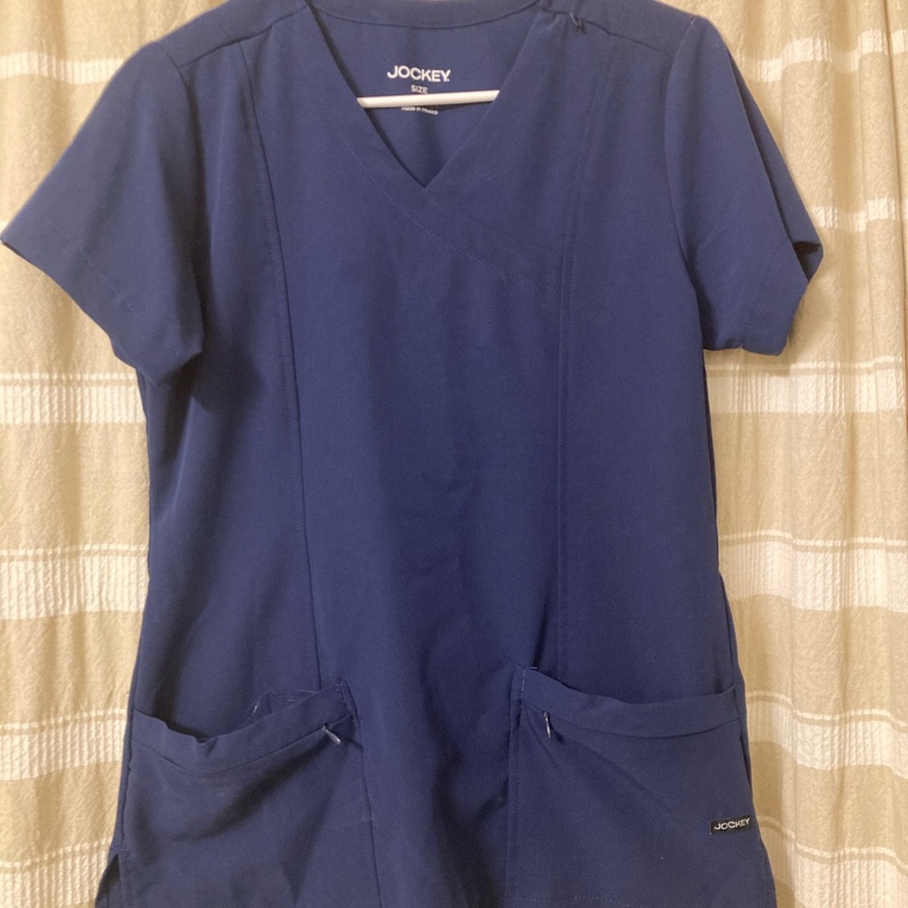 Jockey Scrub Top (new without tags)